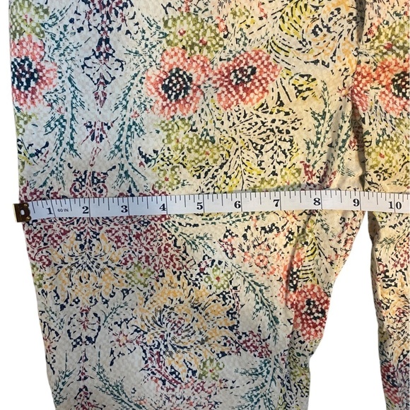 Zara Basics Floral Capri Pants-size Medium - Picture 5 of 5